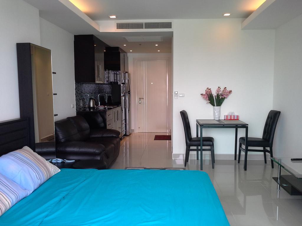Cosy Beach View Apartments Патая Екстериор снимка