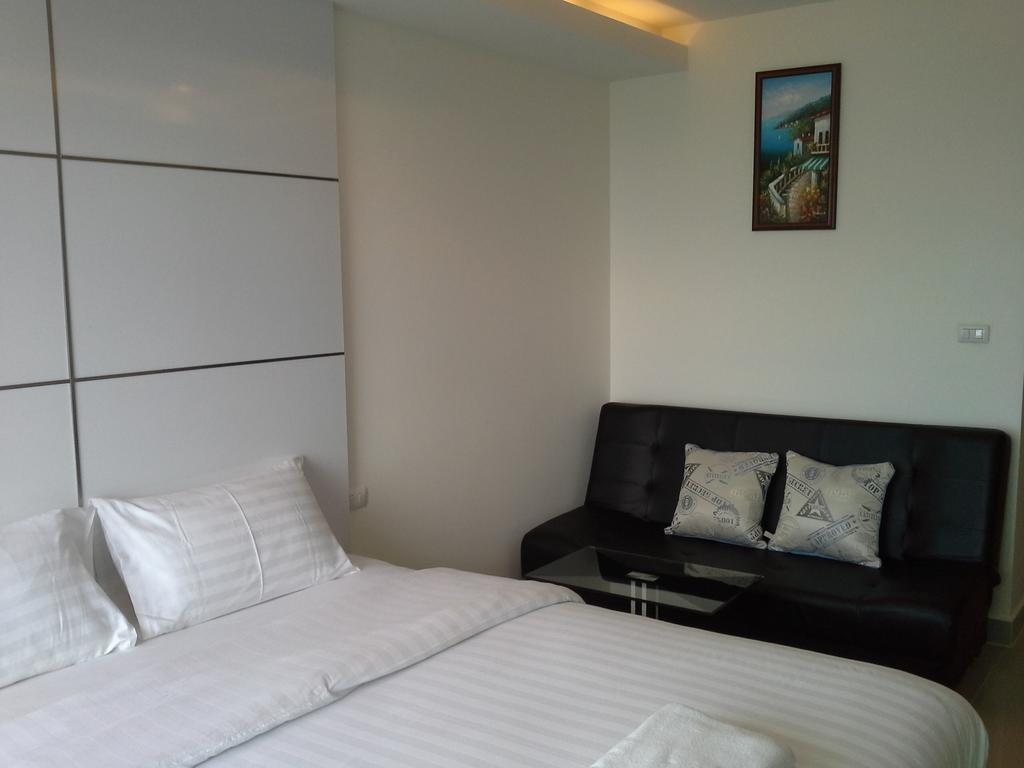 Cosy Beach View Apartments Патая Екстериор снимка