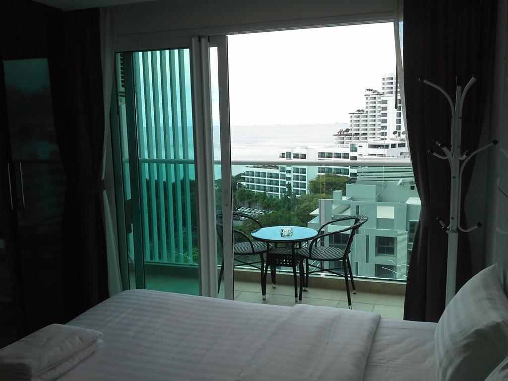 Cosy Beach View Apartments Патая Екстериор снимка
