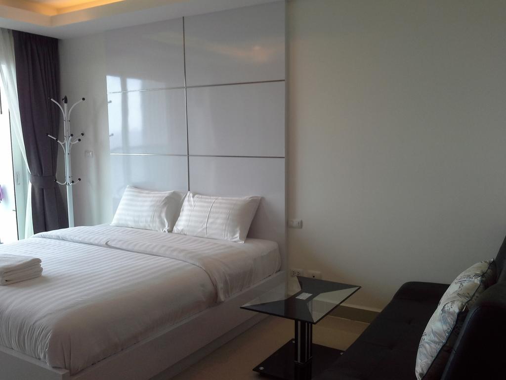 Cosy Beach View Apartments Патая Екстериор снимка