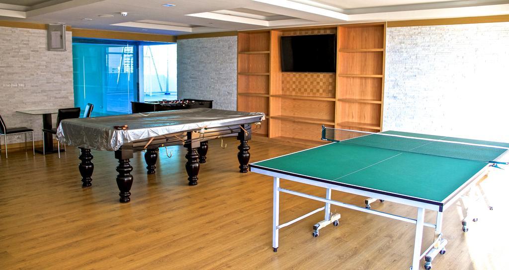 Cosy Beach View Apartments Патая Екстериор снимка