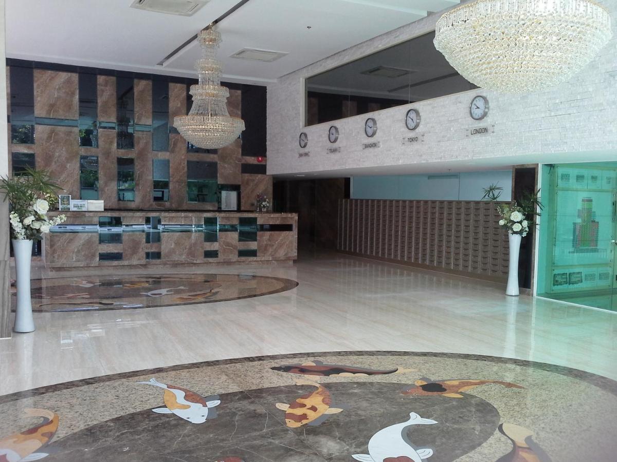 Cosy Beach View Apartments Патая Екстериор снимка